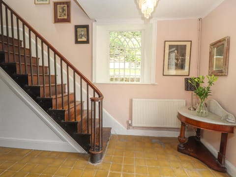 Cwmalis Hall House in Llangollen