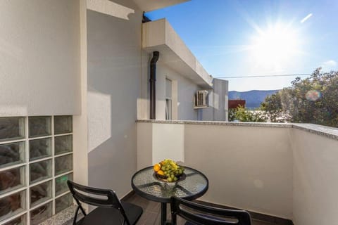 Dolores D&D, Baska Apartment in Lika-Senj County