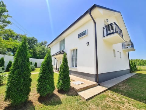 Property building, Day, Garden view