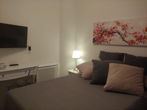 TINY ROOM Bed and Breakfast in Sassari