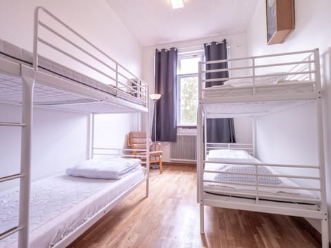 Photo of the whole room, Bedroom, bunk bed