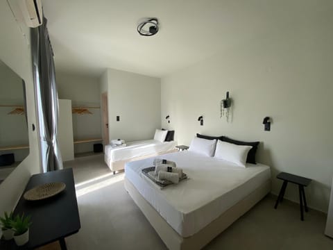 Mellow Paros Hotel in Paros