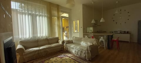 Kitchen or kitchenette, Living room, Dining area