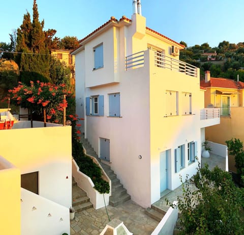 Property building, Balcony/Terrace