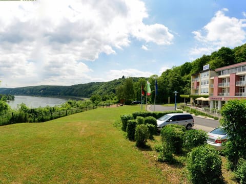 Property building, Garden, River view