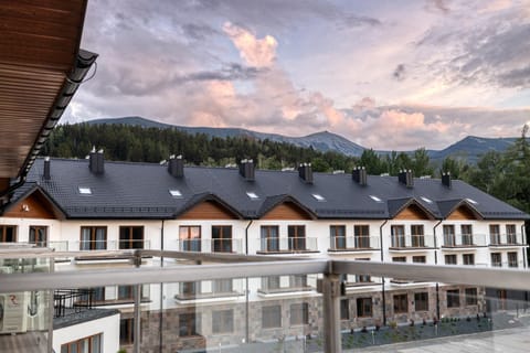 Facade/entrance, Off site, Neighbourhood, Mountain view, Sunset