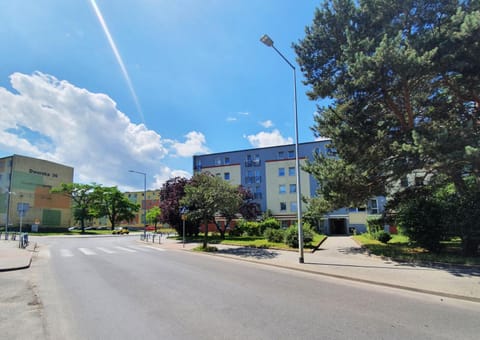 Property building, Facade/entrance, Neighbourhood