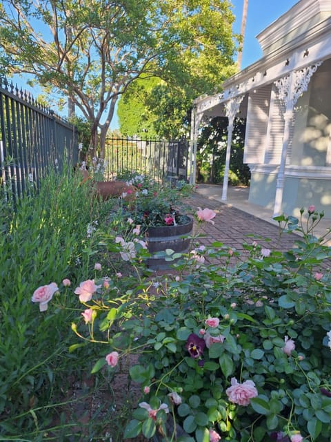 Property building, Spring