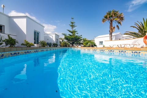 Mountain view, Pool view, Swimming pool