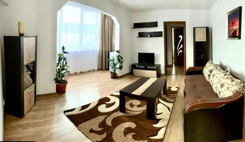 Communal lounge/ TV room, Living room, Seating area