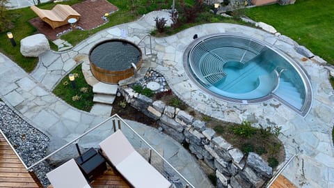 Bird's eye view, Swimming pool, Swimming pool