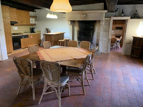 Dining area, Communal kitchen, flat iron
