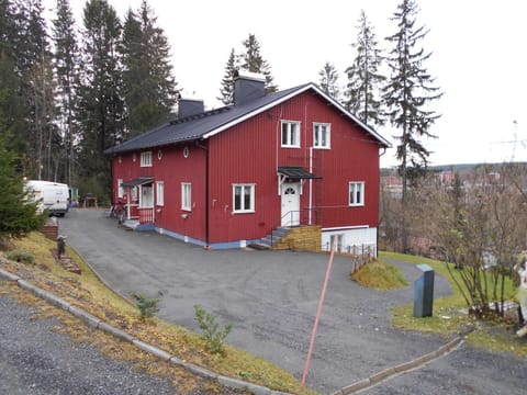 Property building, Street view