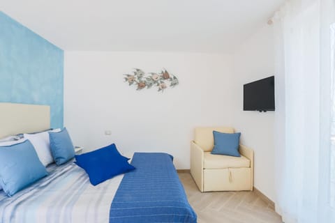 TV and multimedia, Living room, Photo of the whole room, Seating area