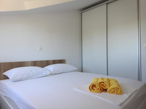 Apartmani Hrvoje Klarić - Srima Apartment in Šibenik-Knin County, Croatia