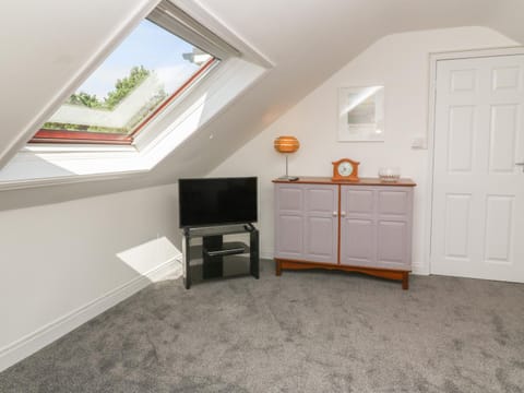 Little Valley View Apartment in England