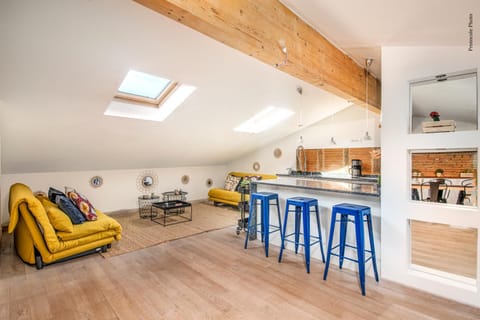 Living room, Communal kitchen