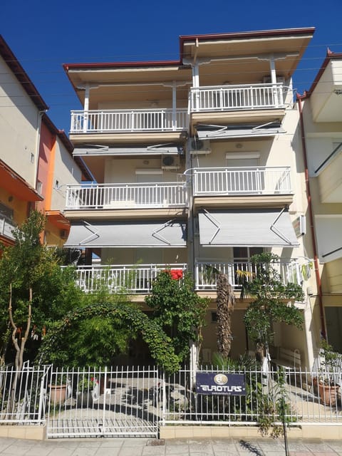 Property building, Internal: Not applicable to any particular room