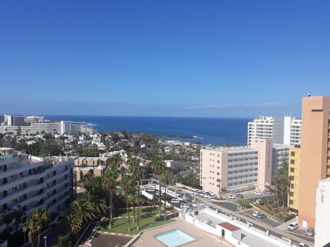 City view, Sea view