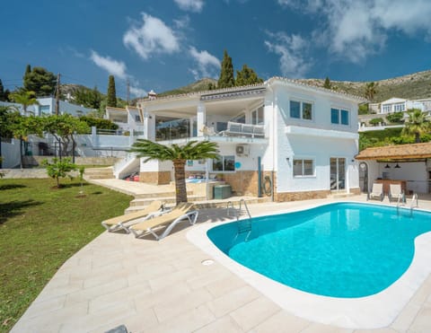 weforyou Casa CALMA Villa in Benalmadena