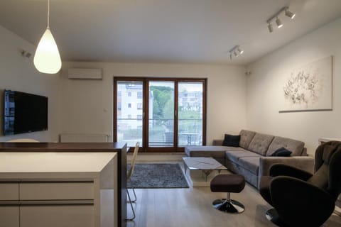 Living room, Photo of the whole room, Seating area, Dining area