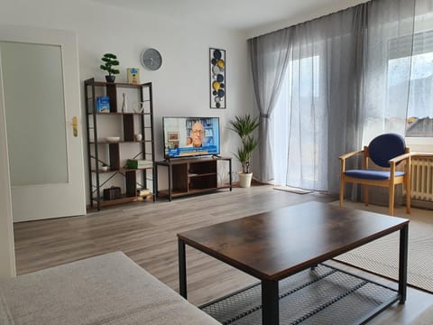 Living room, Photo of the whole room