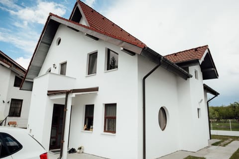 Property building, Street view