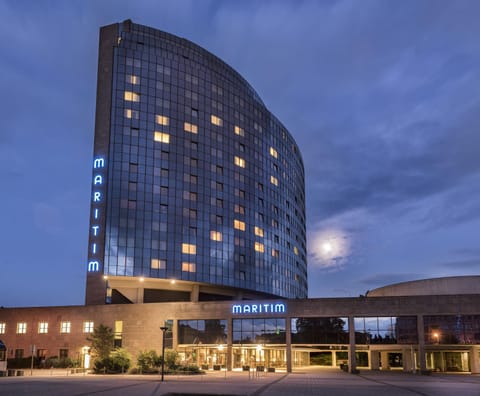 Facade/entrance, Bird's eye view, Sunset