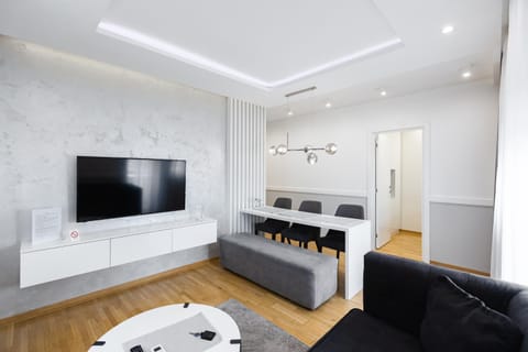 TV and multimedia, Living room, Seating area