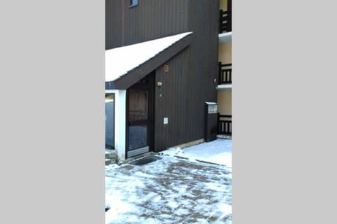 Petit studio mansardé 18 m2 avec piscine gratuite Apartment in Provence-Alpes-Côte d'Azur