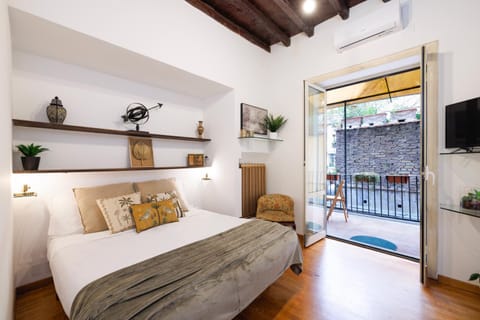Balcony/Terrace, Photo of the whole room, Bedroom, heating, air conditioner