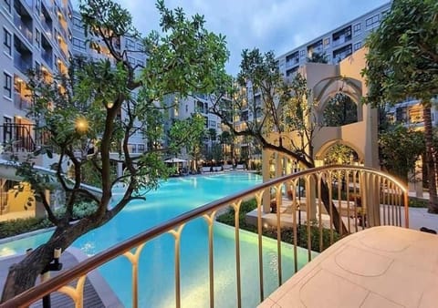 Property building, Swimming pool