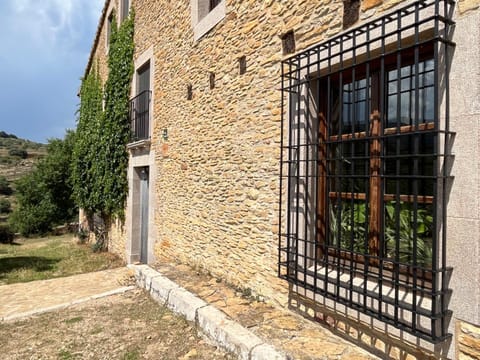 Property building, Spring, Landmark view