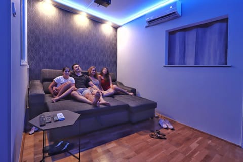 TV and multimedia, Living room
