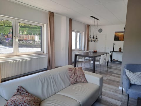 Dolce Vita Gerolstein - Luca Apartment in Vulkaneifel