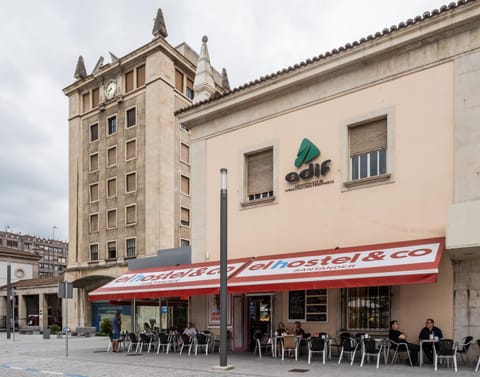 Property building, Facade/entrance, Floor plan