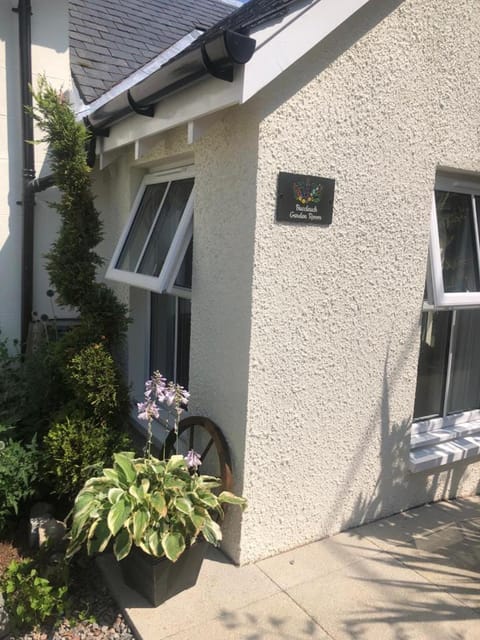 Buccleuch Garden Room Vacation rental in Fort William