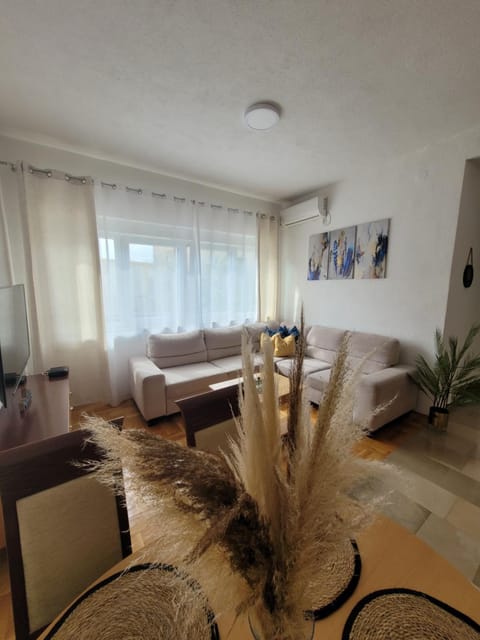 Apartman Natasa (Centar Grada Trebinja) Apartment in Dubrovnik-Neretva County
