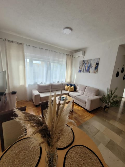 Apartman Natasa (Centar Grada Trebinja) Apartment in Dubrovnik-Neretva County