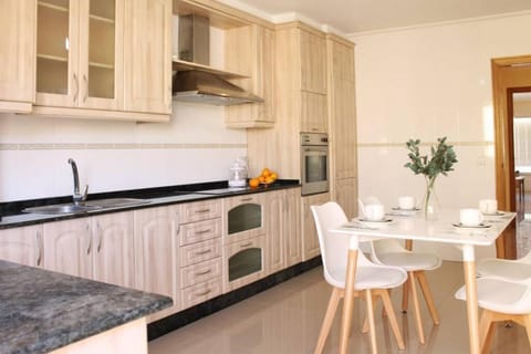 Piso Castelao con terraza y aparcamiento privado Apartment in Cambados