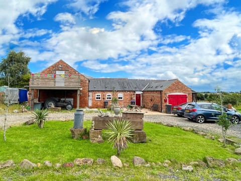 Property building, Natural landscape, Garden