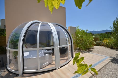 Patio, Balcony/Terrace