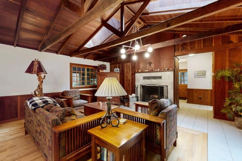 Little River Redwoods House in Little River