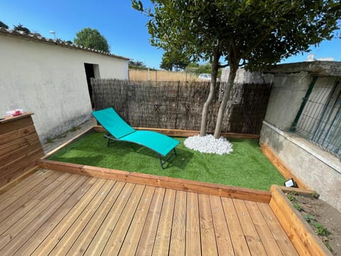 Cosy Solidor T2 avec jardin terrasse 100m plage Apartment in St-Malo