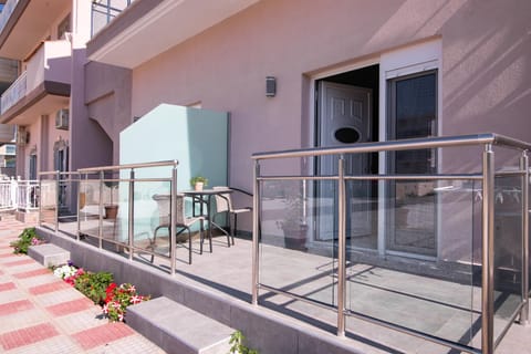 Xenia Suites Apartment in Limenaria