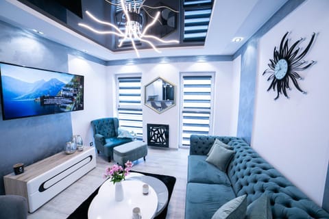 Living room, Seating area