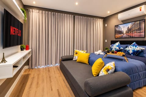 View (from property/room), Photo of the whole room, Bedroom