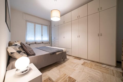 Bed, Living room, Photo of the whole room, Seating area, Bedroom, wardrobe