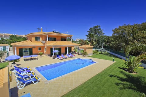 Property building, Swimming pool, Swimming pool