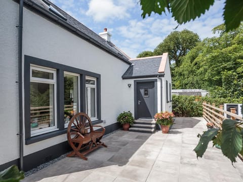Squirrel Cottage House in England